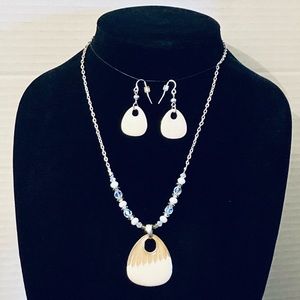 White Tan Enamel drop necklace/earring set 16”-19” silver tone adjustable beaded